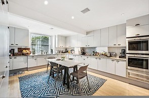 Paradise in Notting Hill