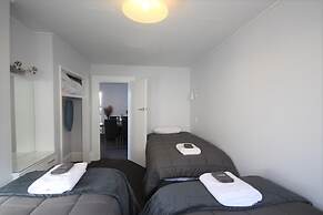 Beach lodge motel