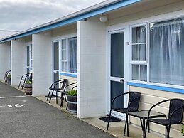 Beach lodge motel