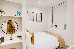 Kingston Luxe Suites Riverside Apartment Belvilla