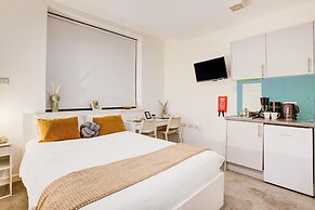 Kingston Luxe Suites Riverside Apartment Belvilla