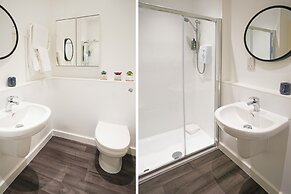 Kingston Luxe Suites Riverside Apartment Belvilla