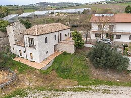 Antico Borgo Perrotta + Tripla
