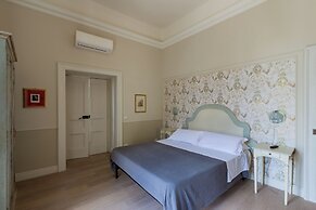 Palazzo Vittoli - Iside & Delia