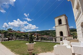 Palazzo Vittoli - Iside & Delia