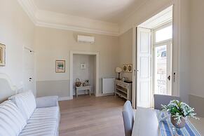 Palazzo Vittoli - Iside & Delia