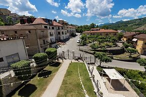 Palazzo Vittoli - Iside & Delia