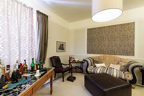 Palazzo Vittoli - Iside & Delia