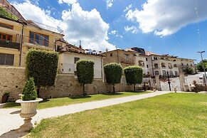 Palazzo Vittoli - Iside & Delia