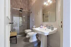 Palazzo Vittoli - Iside & Delia