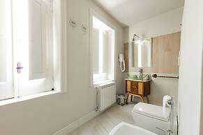 Palazzo Vittoli - Iside & Delia