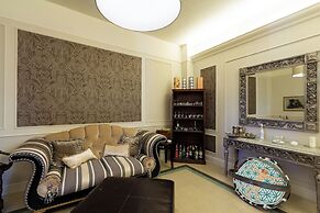 Palazzo Vittoli - Iside & Delia