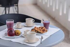 Villa Valletta 1 & 2