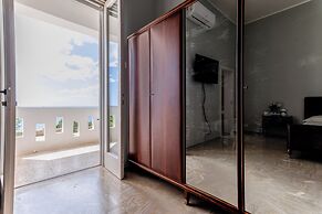 Villa Valletta 1 & 2