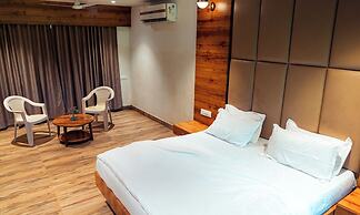 Whispering Peepul Resort