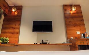 Whispering Peepul Resort