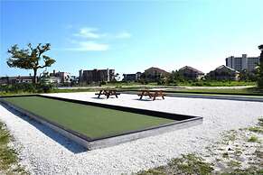 4361 Bay Beach Ln #422