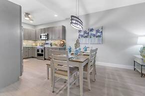 4361 Bay Beach Ln #422