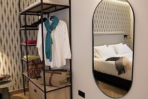 Puerta de la Ribera Suites