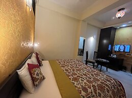 TreeHouseNarmade A Riverfront Resort Spa