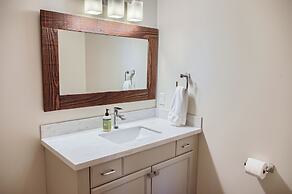 365 Moonshine Crescent by Okanagan Premier