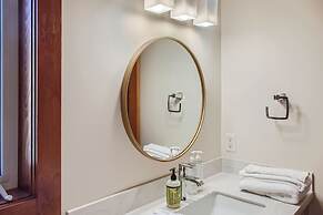 365 Moonshine Crescent by Okanagan Premier