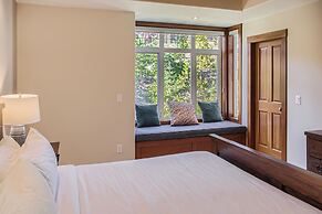 365 Moonshine Crescent by Okanagan Premier