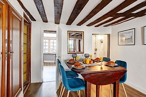 Cozy 2BR in the Heart of Île Saint-Louis