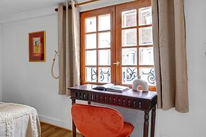 Cozy 2BR in the Heart of Île Saint-Louis