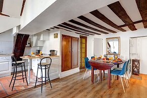 Cozy 2BR in the Heart of Île Saint-Louis