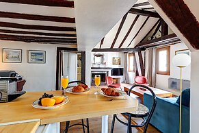 Cozy 2BR in the Heart of Île Saint-Louis