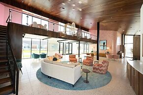 Interstate Inn