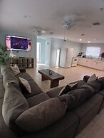 4BR 2BA Near Beach Perfect For Familes
