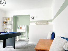 Large 8 Bedroom House in Edgbaston