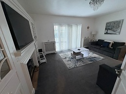 Large 8 Bedroom House in Edgbaston