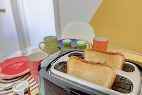 Furio Camillo Studio - Metro A - Netflix