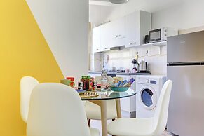 Furio Camillo Studio - Metro A - Netflix