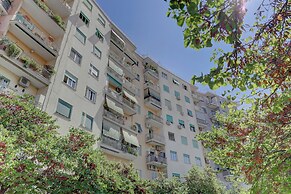 Furio Camillo Studio - Metro A - Netflix