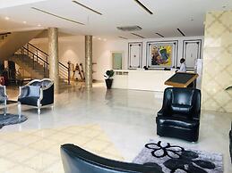 Pave Hotel and Suites