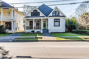 Dauphin Darling 4 Units