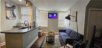 Dauphin Darling 4 Units