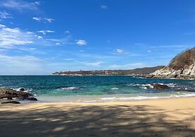 Villa 4 Rec. con Vistas y Playa Privada