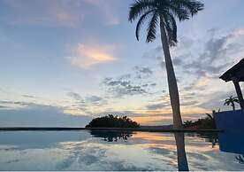 Villa 4 Rec. con Vistas y Playa Privada