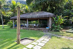 House With Private Beach in Porto Bello Mangaratiba