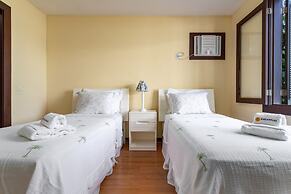 House With Private Beach in Porto Bello Mangaratiba