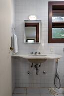 House With Private Beach in Porto Bello Mangaratiba