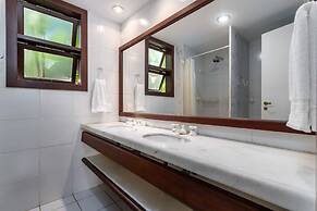 House With Private Beach in Porto Bello Mangaratiba