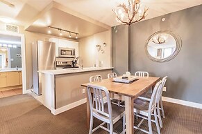 Top Floor Two Bedroom Suite in Whistler - 630