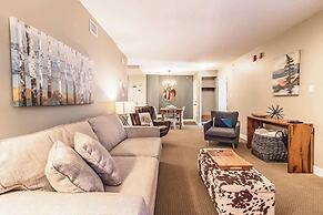 Spacious Two Bedroom Apartment in Whistler - 530