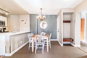 Spacious Two Bedroom Apartment in Whistler - 530